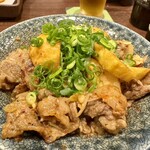 酒と肴 なかむら - じゃがいもと牛肉炒め