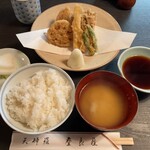 登良屋 - 天ぷら定食1870円