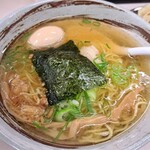 Shinasoba Isshin - ラーメン(塩)味玉トッピング