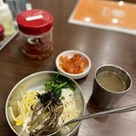 手打ち冷麺 韓国料理 ヤタイ - 