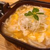 太閤うどん - とりおじやうどん【ミニ】(税込918円)
鉄鍋に自家製うどん1玉とおにぎり1つ分のお米(山口県美祢産)が入っています
トッピングは鶏肉(広島県産)、玉子、白葱、三つ葉、牛蒡、人参、玉葱、天かすです