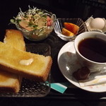 「モーニングセット」　これで380円です