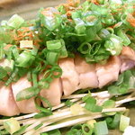 焼鳥佐藤 - 若鶏よりも噛み応えがありお酒のアテ向き♪