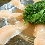 焼鳥佐藤 - 大葉の千切りと一緒にサッパリと♪