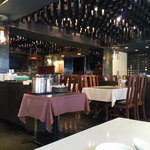 落ち着いた空間の店内。いい雰囲気です。