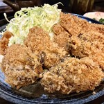 Tonkatsu Katsuhiro - 「小ロースとカキの盛り合わせ定食（税込￥1,540）」