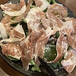 夜景イタリアン＆肉バル GB  - プロシュートとルッコラのサラダ