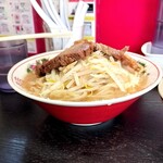 ぶた麺 - サイドビュー