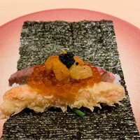 渋谷 天婦羅 ふじもと - 黒毛和牛炙り 生雲丹添え ずわい蟹天巻