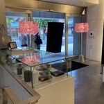 BRON RONNERY - ホテルの入り口