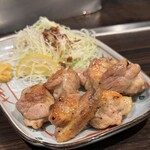 Okonomiyaki Dan - 「とり塩(ハーフ)」 毎回注文。焼き加減が最高のしっとり柔らかなとり塩がめっちゃ好き、、、あえてハーフサイズがオススメ