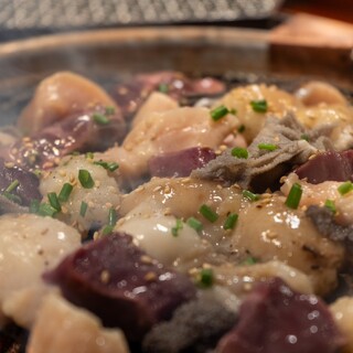 【排煙フード完備】木のぬくもり溢れる雰囲気♪