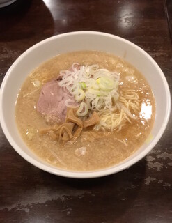 Daikei - ラーメン（780）