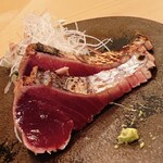 木挽町 とも樹 - 気仙沼の鰹。ハランボ部位をいただきます