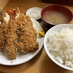 Tonkatsu Yamabe - ミックス定食です。（2023年10月）
