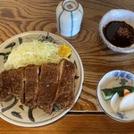 とんかつ 五郎十 - 2023/10/28
            ロースカツ定食 1,400円