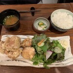 Ryouriya Torishou - 鶏の唐揚げ膳　塩麹