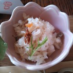 遊の丘 - 十割手打ちそば＋ドリンク＋デザート付￥1100の茸おこわ（H25.11.1撮影）