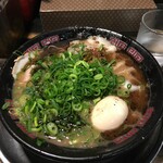 がむしゃら - 黒とんこつラーメン(マー油・揚げニンニク)