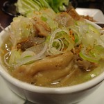 やきとん　すずき - 七味をかけて頂きます