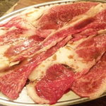 ホルモン俵屋 - 和牛カルビ980円