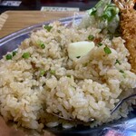 キッチン あずま - ご飯の中にホワイトバター埋めて、ホワイトバターを溶かしながら食べます♡