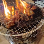 七輪焼肉 安安 - 燃え上がるお肉