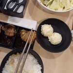 七輪焼肉 安安 - ポテトサラダはおつまみに良いサイズ。