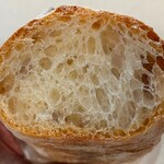 YOROZUYA - フランスパン断面