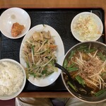 Fukurai gen - 日替りランチ(ホルモンとモヤシ塩味炒め)