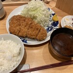 Tonkatsu Suzuki - ロースかつ定食