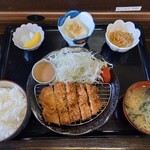 Miharu Shouten - とんかつ定食