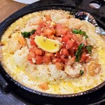 TGIフライデーズ - シズリングニューイングランドシュリンプ