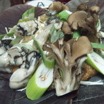 月波 - 棒葉焼・・・舞茸に牡蠣・・・ぷりぷりの牡蠣