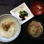 宮田・鈴庵 - 生麩の佃煮とお吸い物