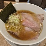 一麺天に通ず - オレンジと貝