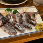 居酒屋まるよし - さんま刺し