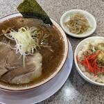 むらさき屋 - ラーメンセット