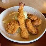 とんかつ むら八 - ミックスフライ（チキンカツ、海老フライ、メンチカツ、クリームコロッケ）