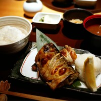 伊豆の旬 やんも 丸の内店 - 