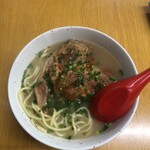 明石食堂 - ソーキそば(中)   950円