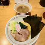 銀座 嚆矢 - 黒豚豚骨魚介つけ麺(並)
