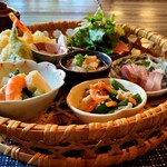 古民家で昼ごはん梅里 - 