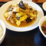 Nagasaki Champon Hanaichi - 木耳と細切り肉の卵炒め定食(税込940円)