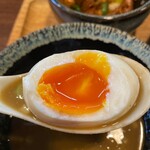麺亭 まきた - ゆで卵w