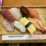 とれとれ寿司 - 