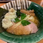 Menya Kaguya - かぐらラーメン(醤油)＋ワンタン