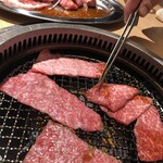 和牛放題の殿堂 秋葉原 肉屋横丁 焼肉 - 