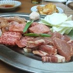 達成食堂 - タン、ロース、カルビなど