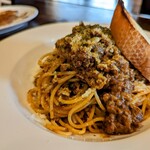 キッチン ボルケーノ - 料理写真:自家製ミートソースパスタ